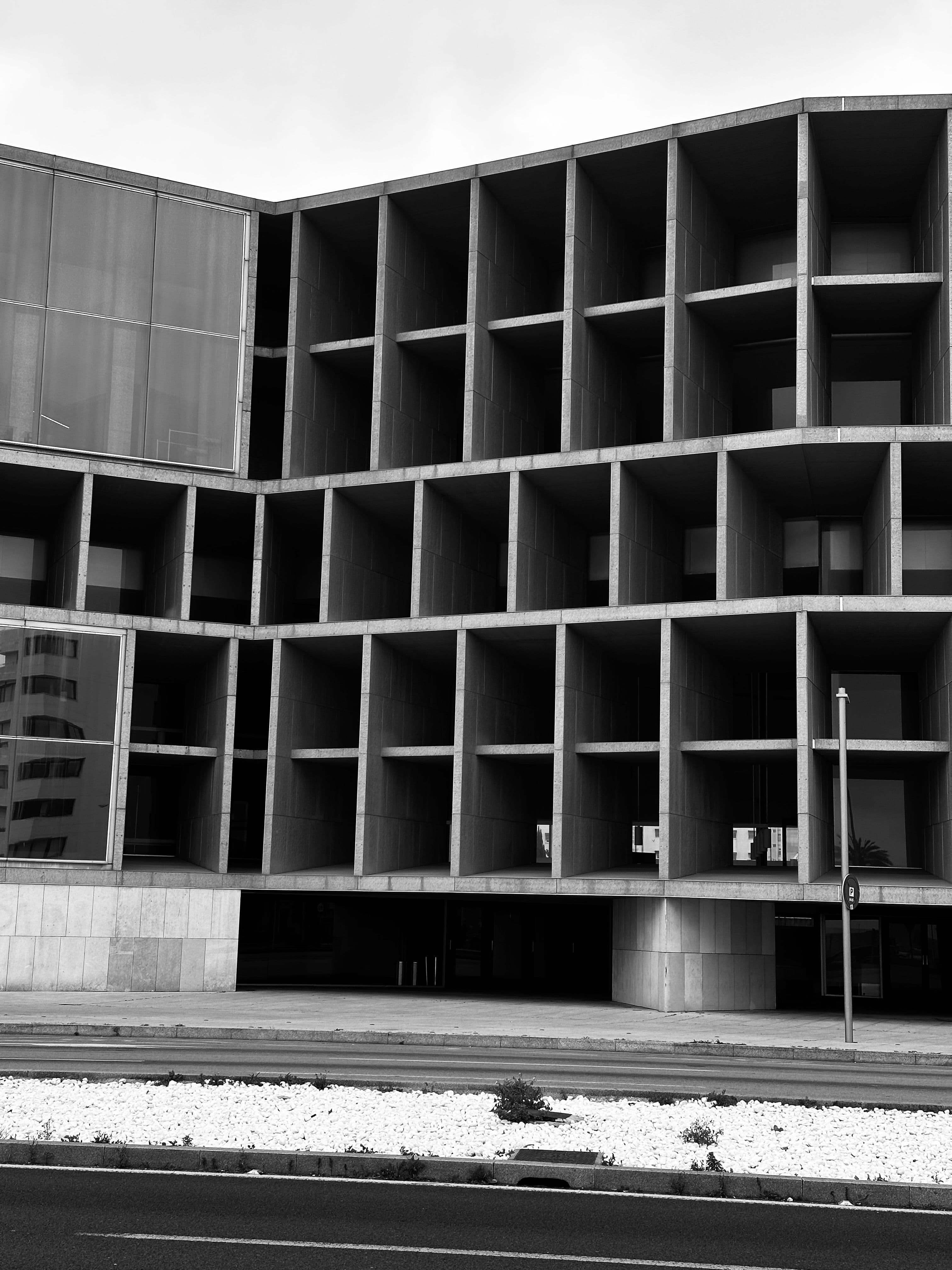 Concrete facade grid pattern